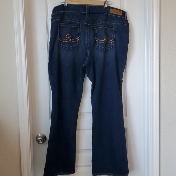 Seven7 Dark Blue Plus Size Bootcut Jeans Size 20 - Picture 4 of 9
